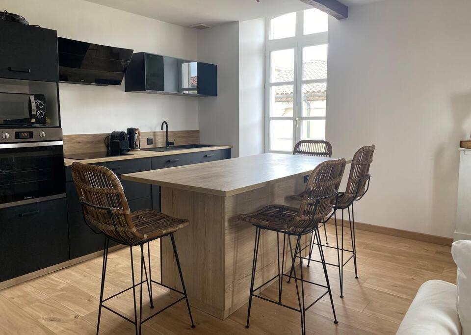 White Wood Apartment Narbonne Exterior photo